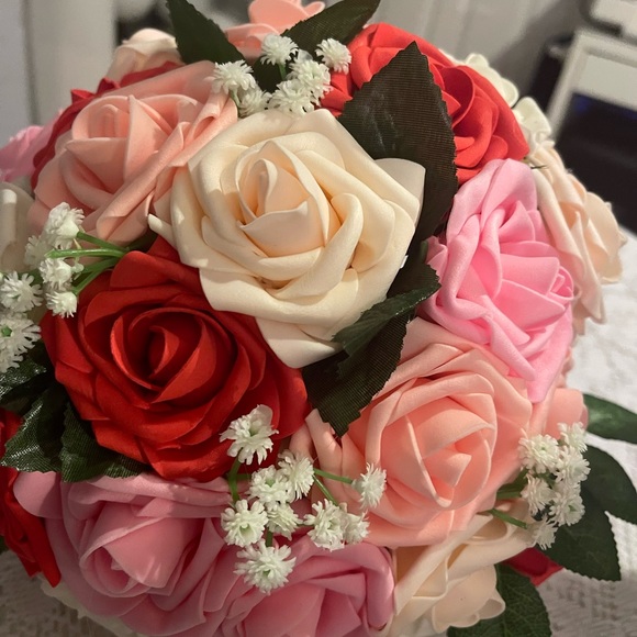 4 bouquets and 4 boutonnières - Picture 2 of 4